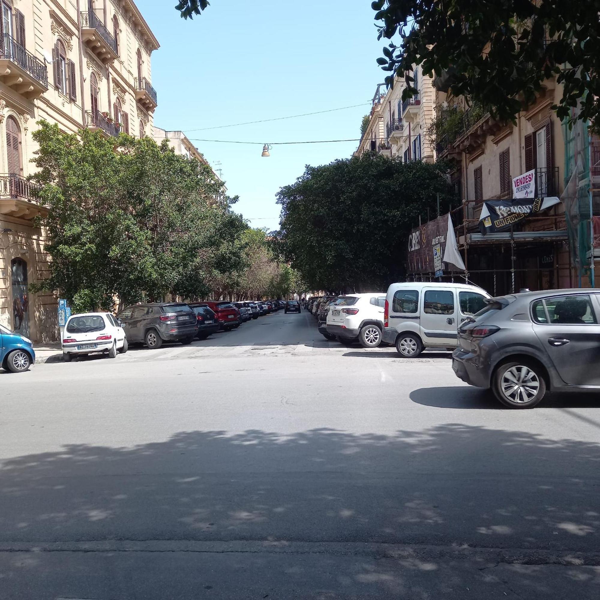 A Casa Di Lori Apartment Palermo Exterior photo